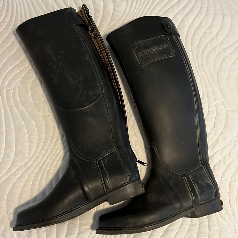 Burberry tall black rain boots